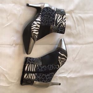 Ashro Women Boots